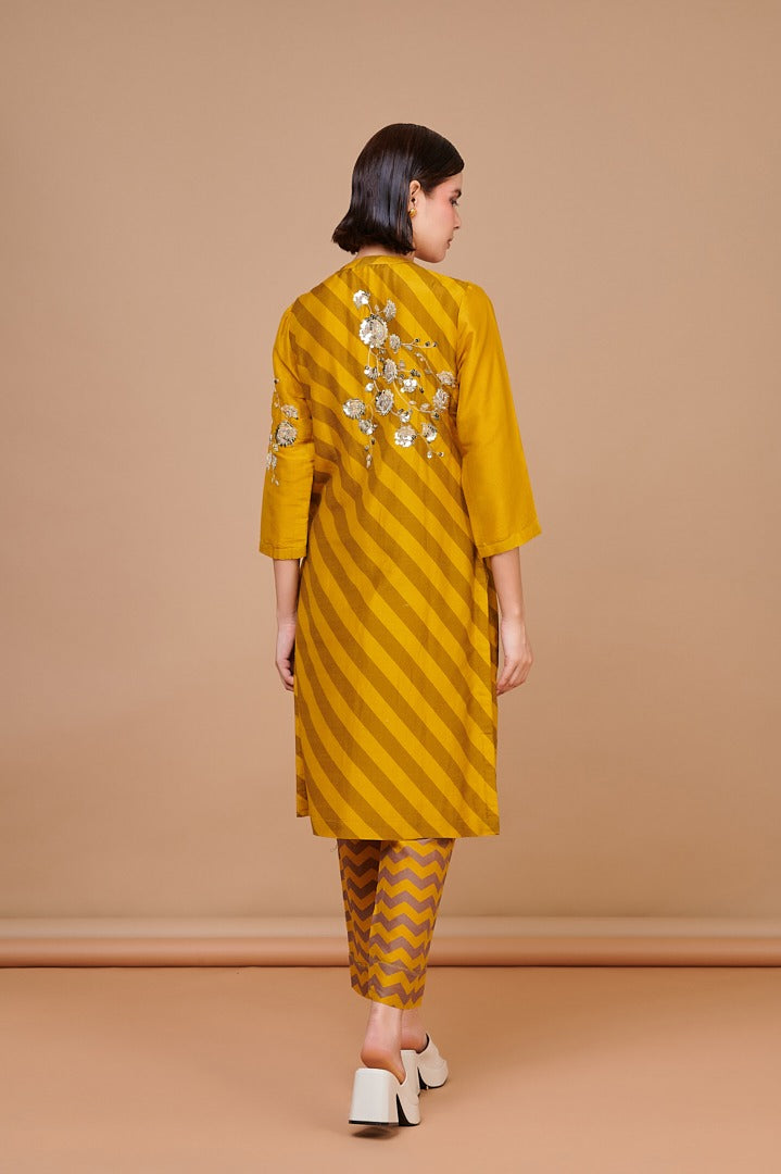 900897 DIAGONAL MUSTARD DISCO SEQ