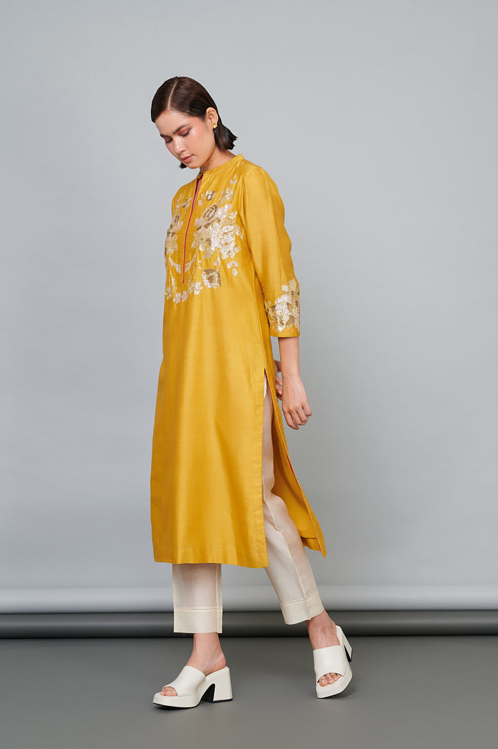 900789 MUSTARD ROSE SHADED IN THREE