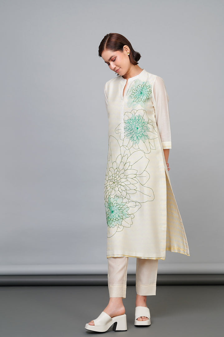 1361 Ivory Threadwork Tunic with Bottoms