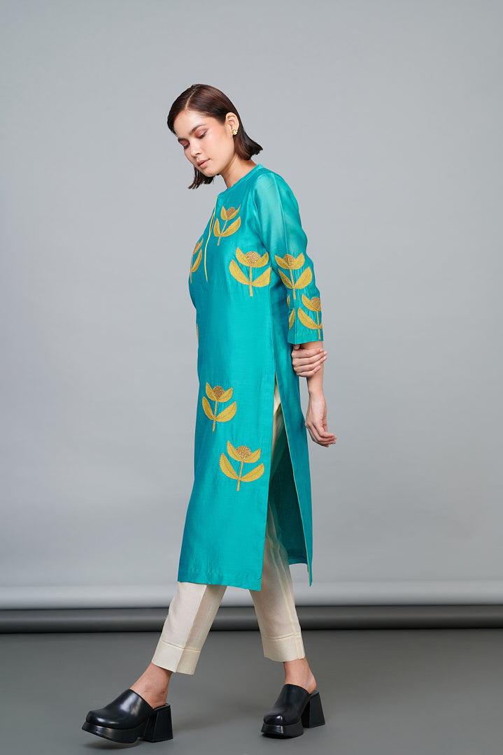 ABHJEET KHANNA | SHOP FESTIVE APPLIQUE ZARI KURTA SET | TEAL TUNIC SET WITH FLORAL APPLIQUE