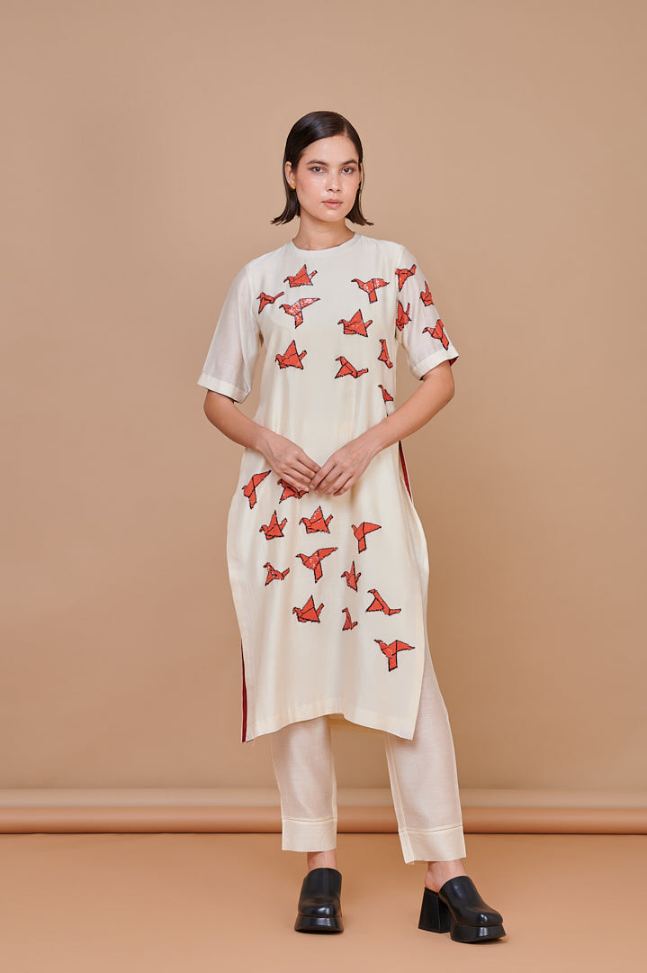 9001332 IVORY ORIGAMI SEQUIN