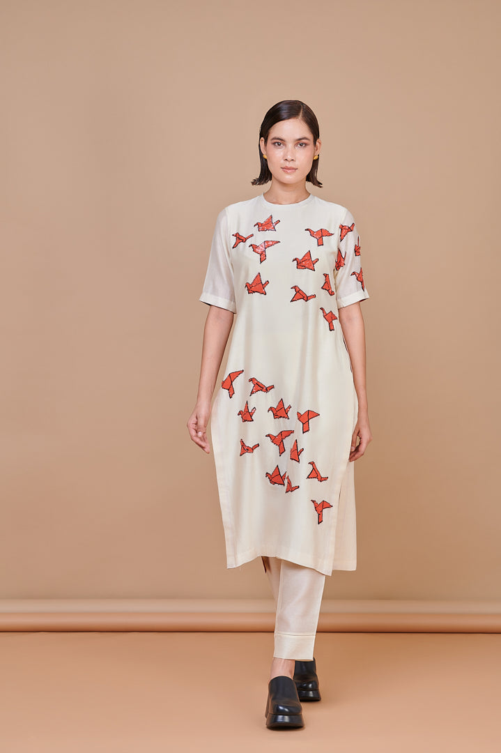 9001332 IVORY ORIGAMI SEQUIN