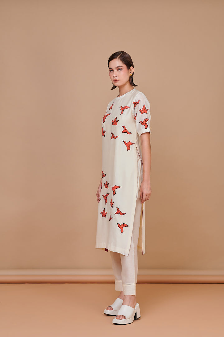 ABHJEET KHANNA | IVORY RED KURTA SET | SHOP INDIAN DESIGNER WEAR ONLINE INDIA | ORIGAMI BIRDS TUNIC SET