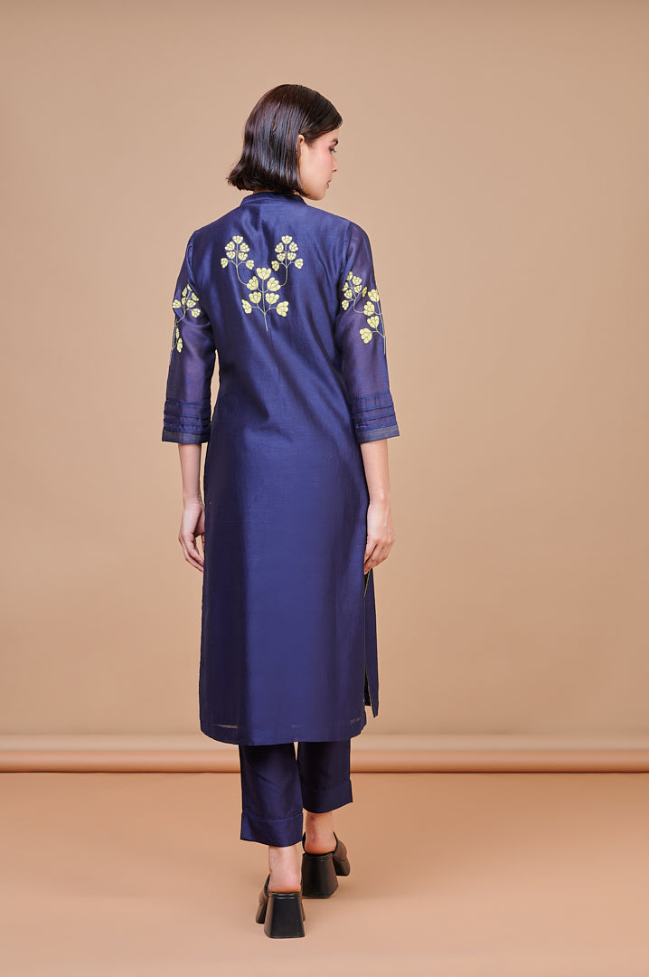 9001371 INDIGO YELLOW FLORAL APPLIQUE