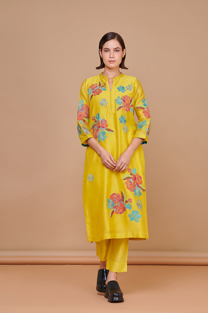 1358 Applique Emb Thread-work Kurta with Bottoms