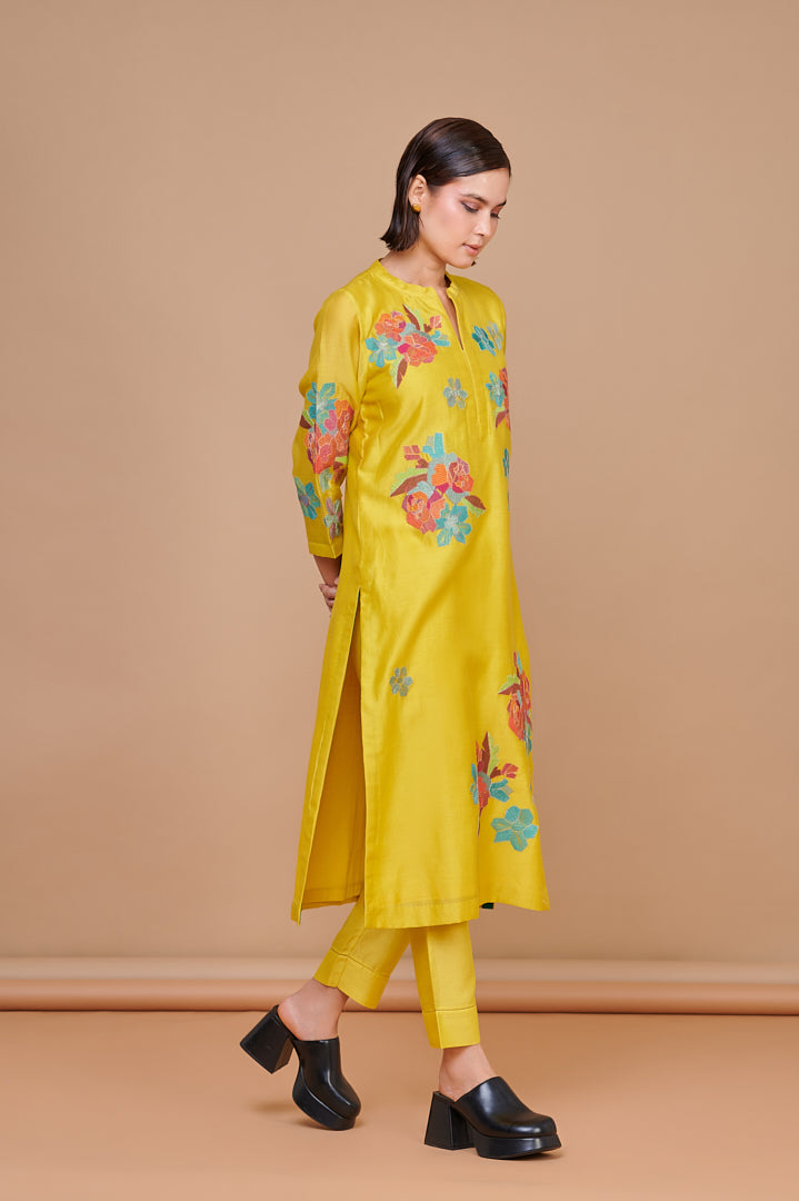 1358 Applique Emb Thread-work Kurta with Bottoms