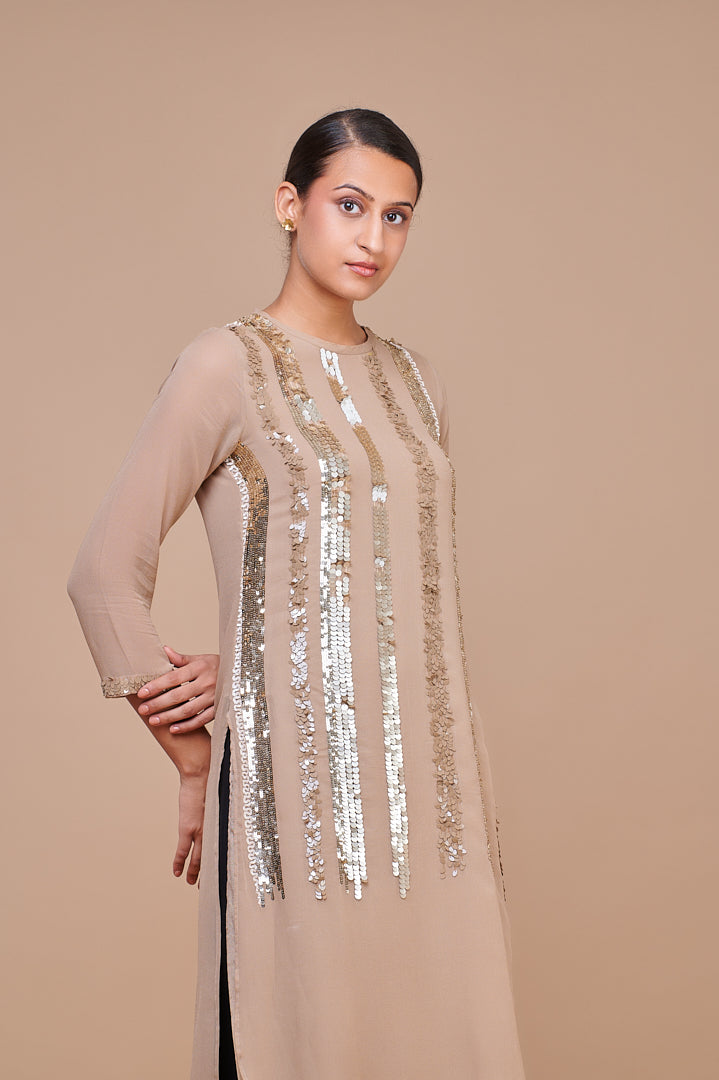 ABHJEET KHANNA | SHOP KURTA SET ONLINE INDIA | ELEGANT CASUALS | DESIGNER WEAR ONLINE INDIA