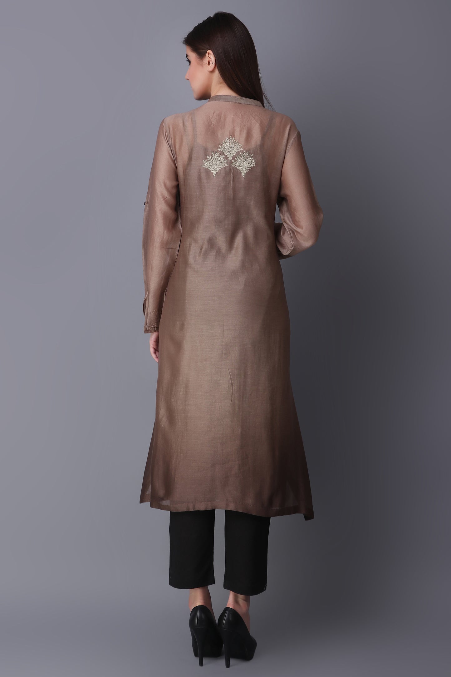 9001066 GREY GEOMETRIC ZARI FLORAL