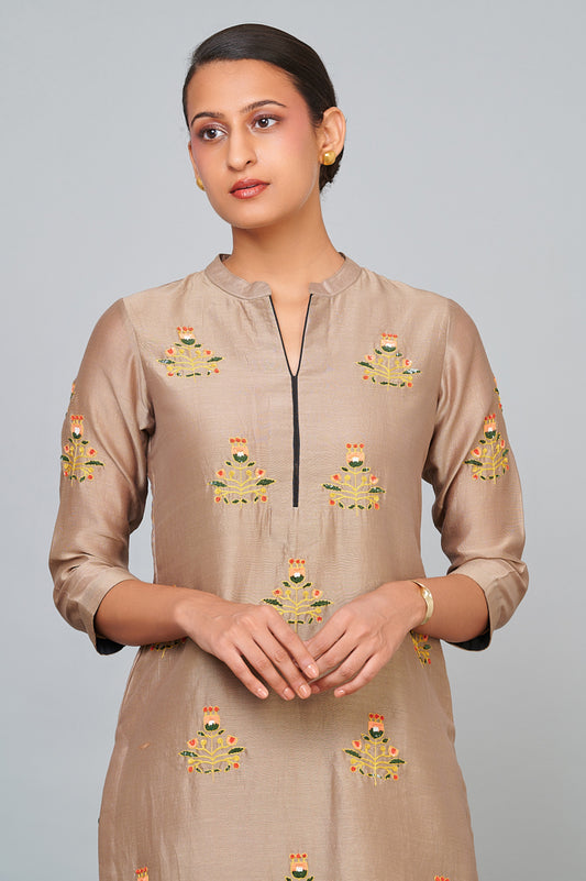 ABHJEET KHANNA | GREY DELICATELY EMBROIDERED KURTA SET | CHANDERI KURTA SHOP ONLINE